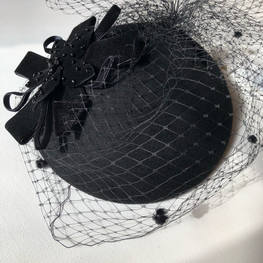 100%Wool Ladies Elegant Fascinator Hat